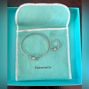 TIFFANY & CO Vintage
Hook Bangle Sterling Silver & 18k Yellow Gold